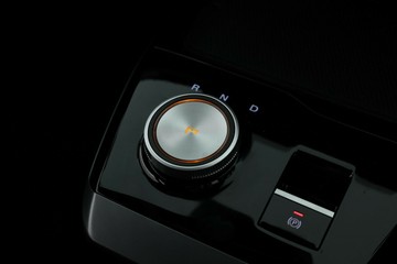 https://vehicle-cdn.autoleague.cloud/30353_1022793_28.jpg