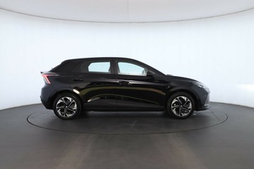 https://vehicle-cdn.autoleague.cloud/30353_1022793_3.jpg