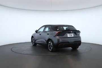 https://vehicle-cdn.autoleague.cloud/30353_1022858_13.jpg