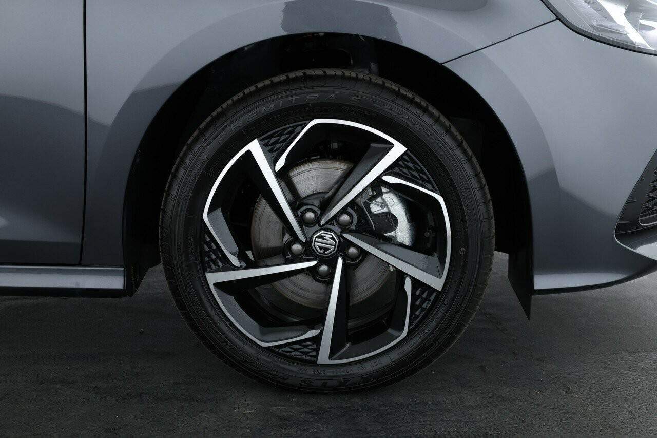 MG Mg5 image 3