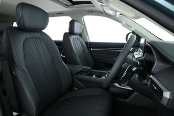 https://vehicle-cdn.autoleague.cloud/30353_112972_19.jpg