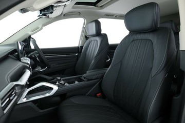 https://vehicle-cdn.autoleague.cloud/30353_112972_32.jpg