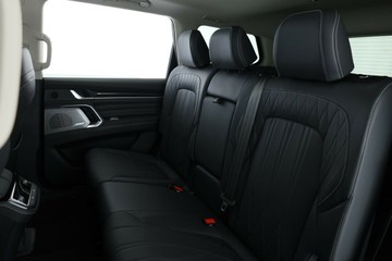 https://vehicle-cdn.autoleague.cloud/30353_112972_34.jpg