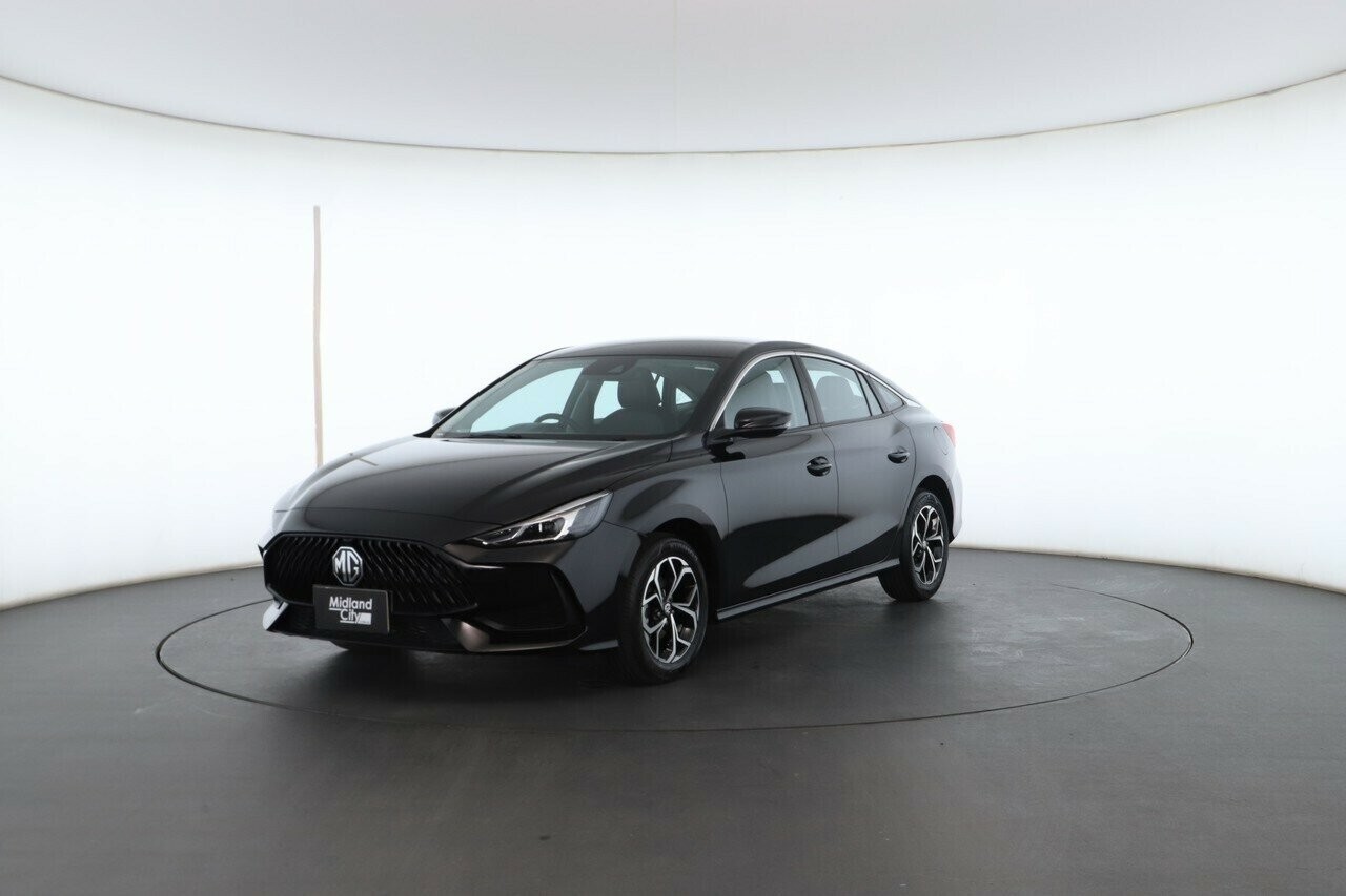 MG Mg5 image 2