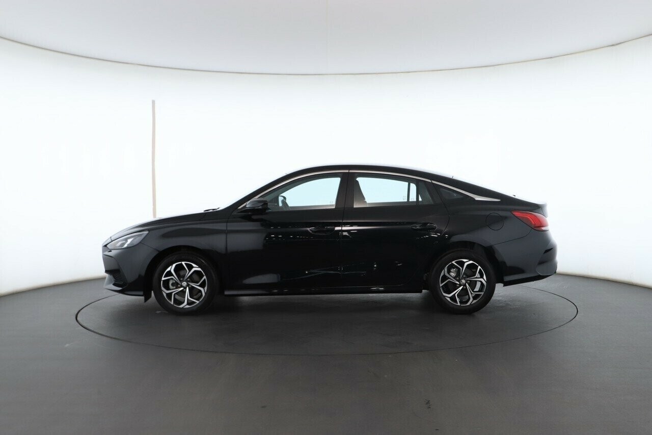 MG Mg5 image 3