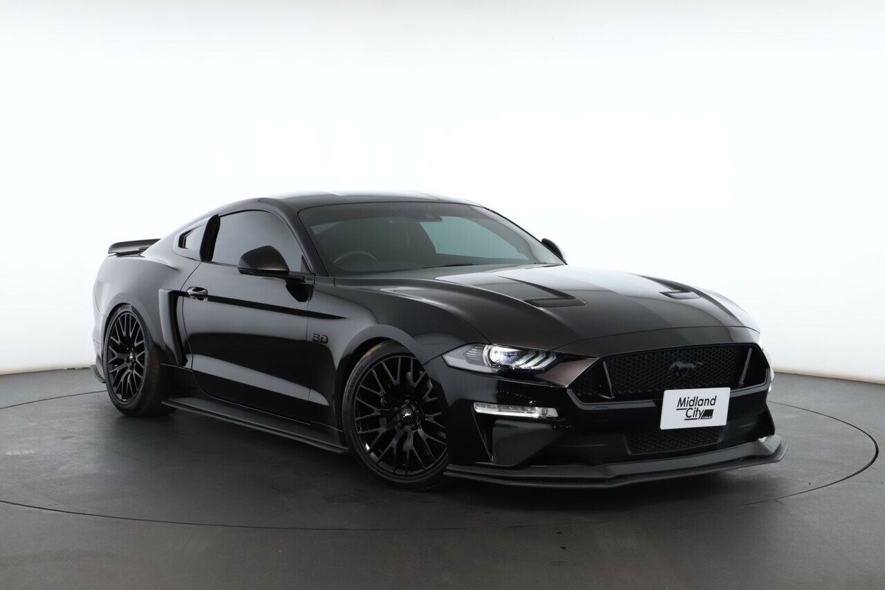 Ford Mustang image 1