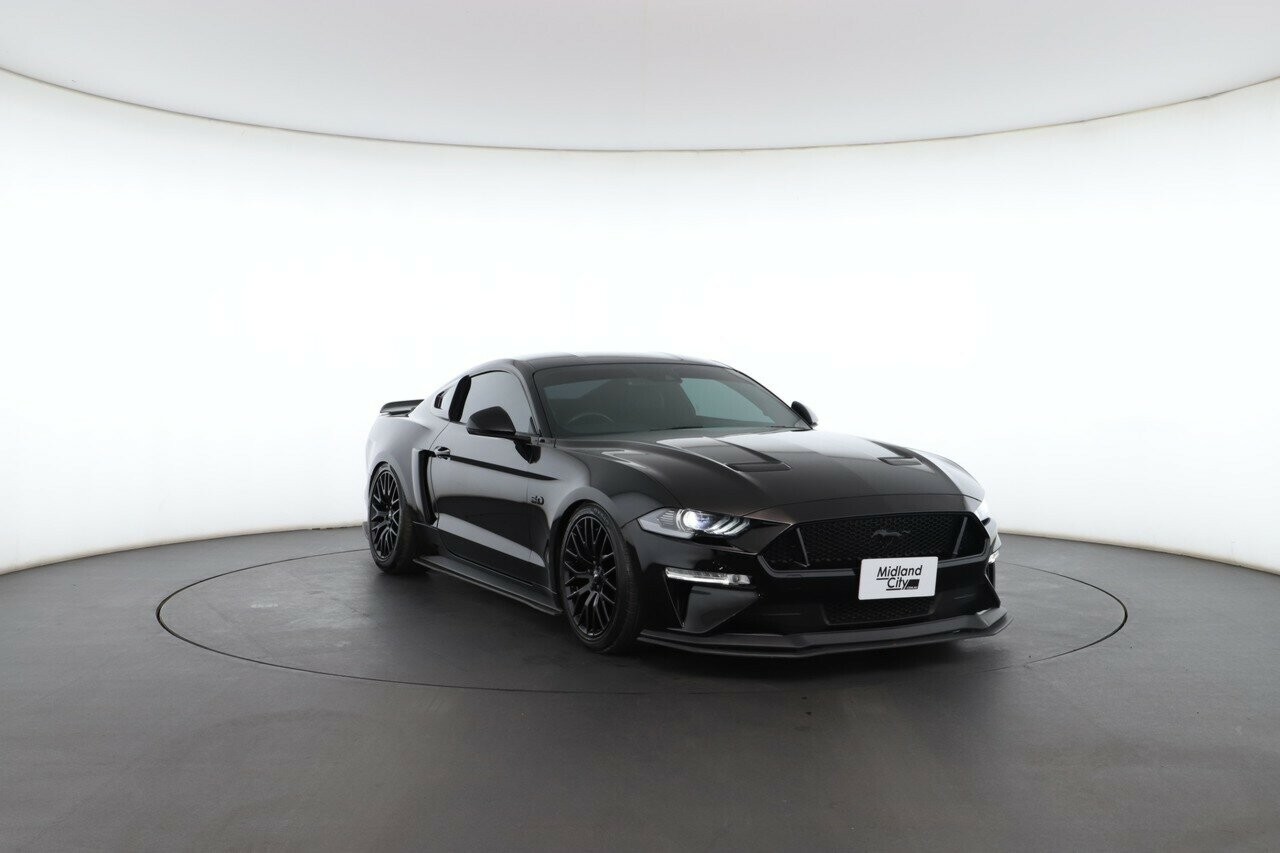 Ford Mustang image 4