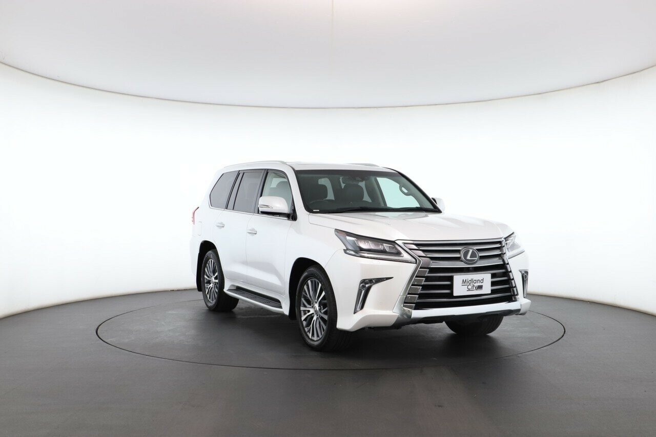 Lexus Lx image 4