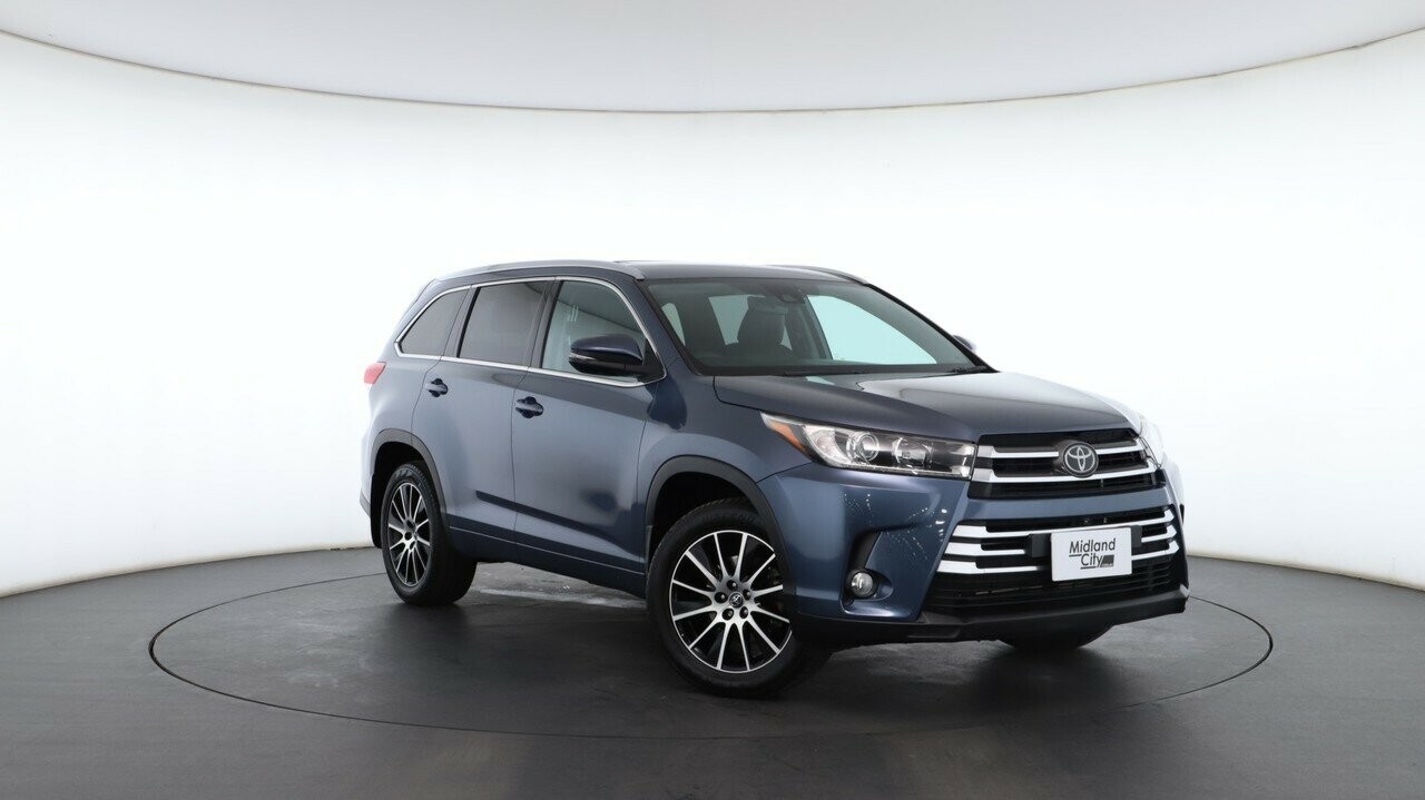 Toyota Kluger image 1