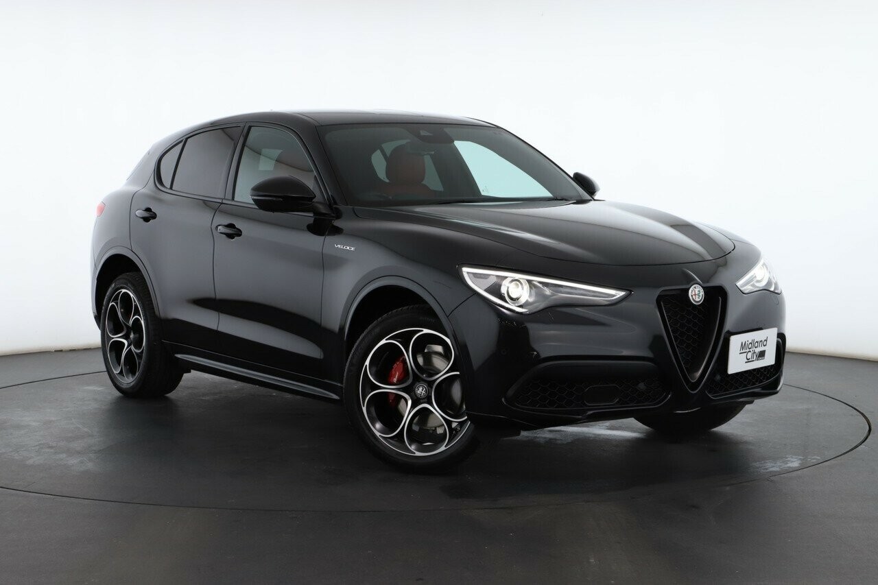 Alfa Romeo Stelvio image 1