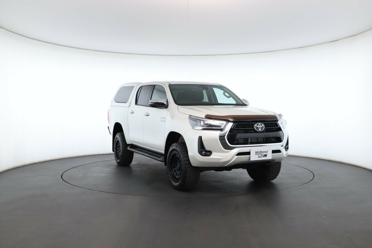 Toyota Hilux image 4