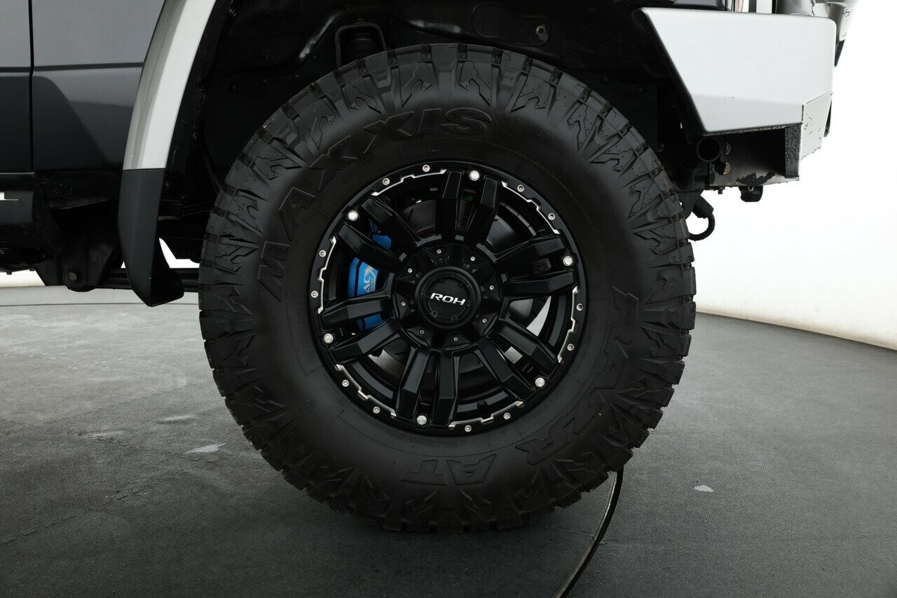 Toyota Landcruiser image 3