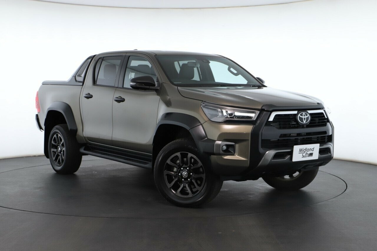 Toyota Hilux image 1