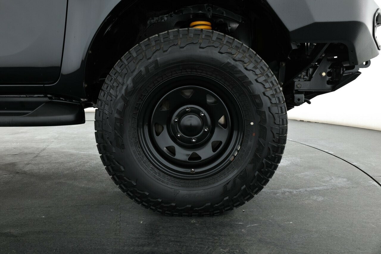 Toyota Hilux image 3