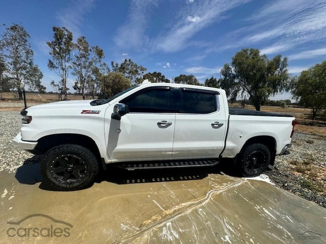 Chevrolet Silverado image 1