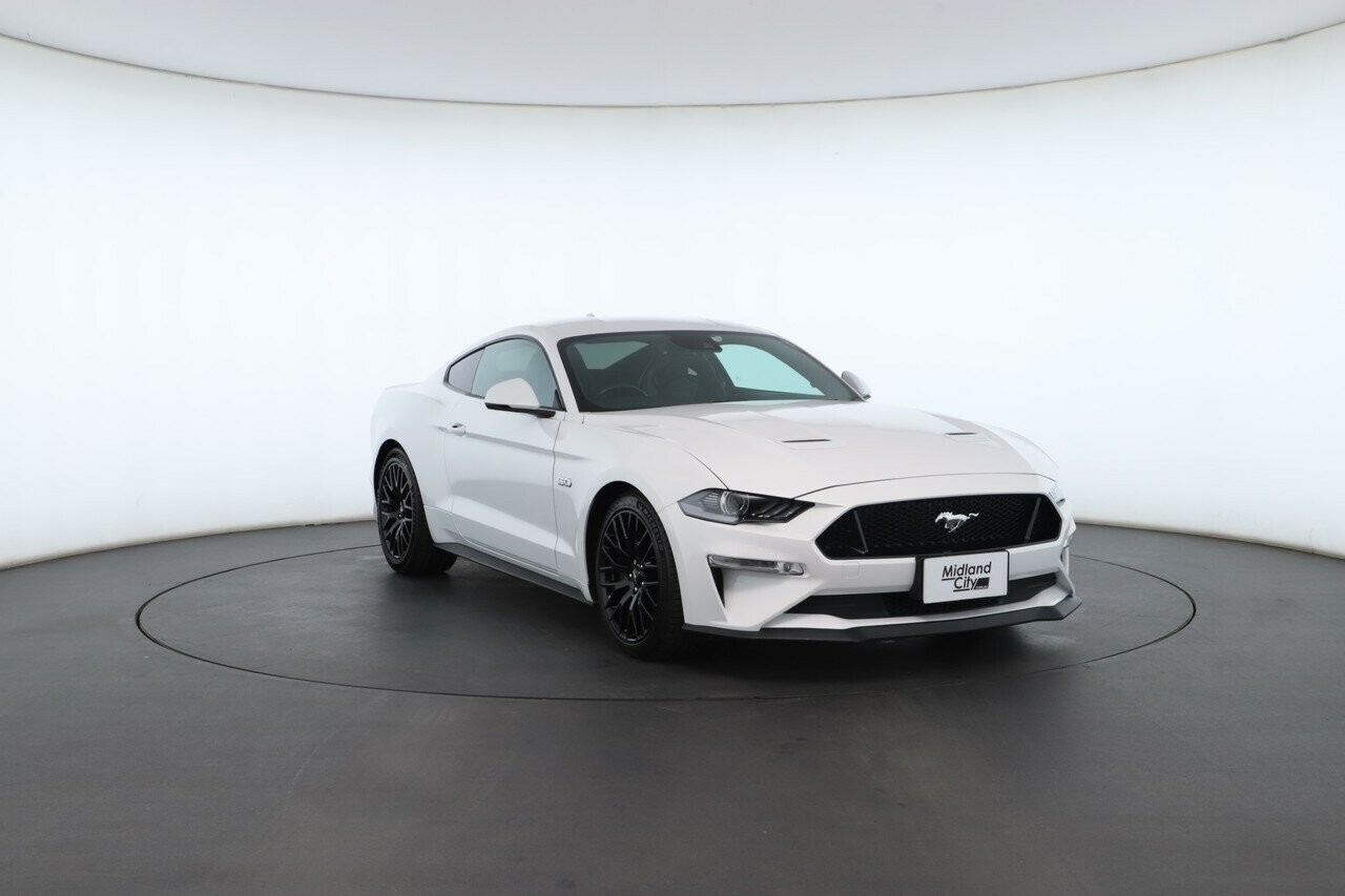 Ford Mustang image 4
