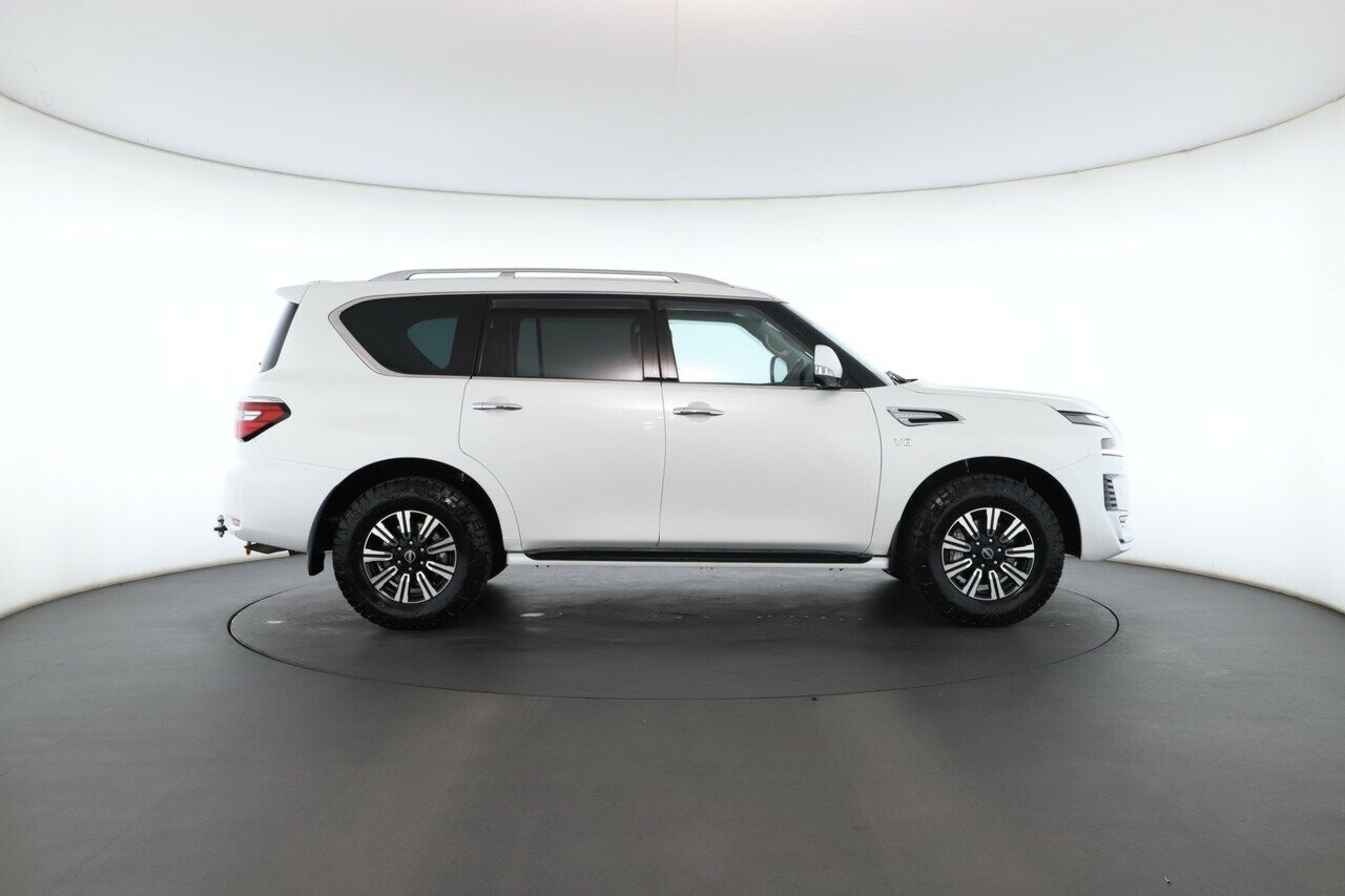 Nissan Patrol image 2