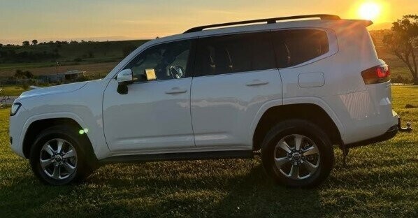 Toyota Landcruiser image 4