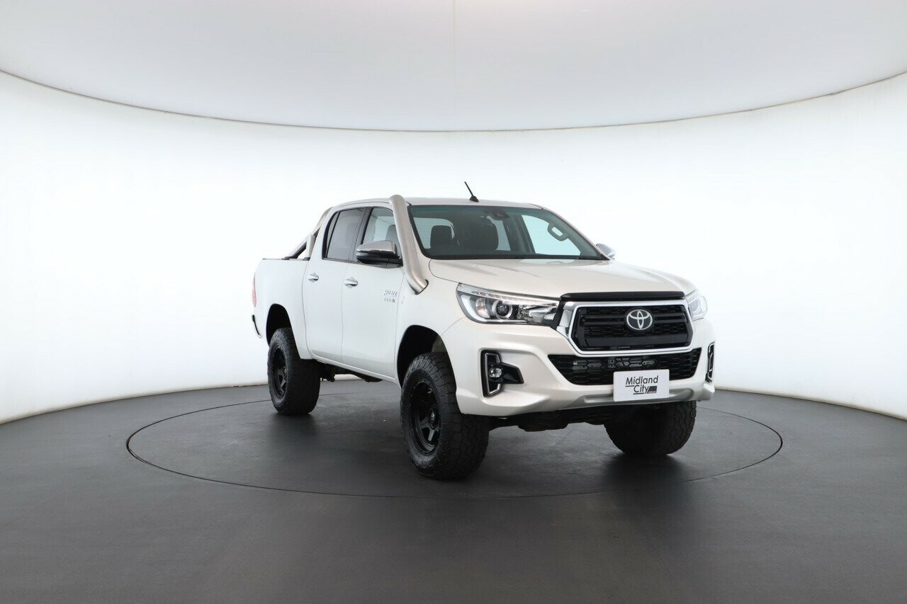 Toyota Hilux image 4