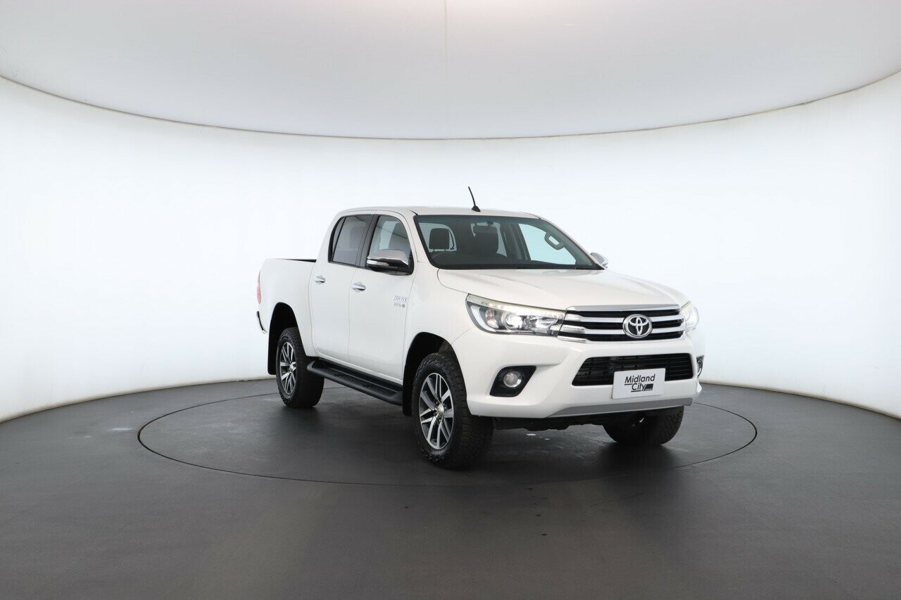 Toyota Hilux image 4