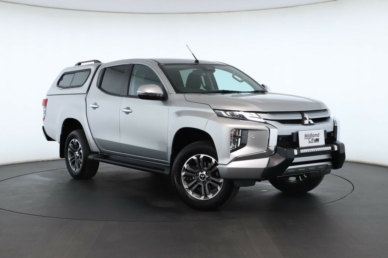Mitsubishi Triton image 1