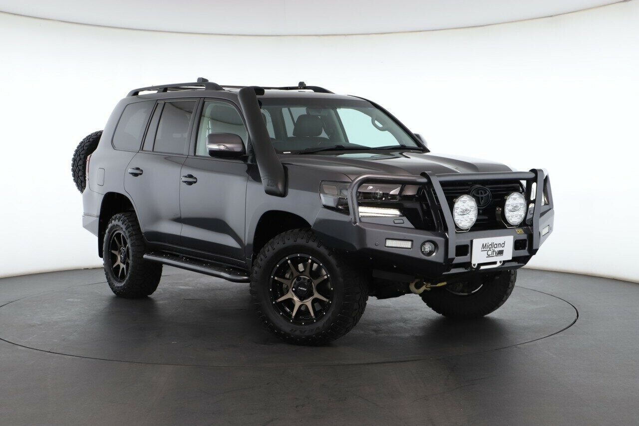 Toyota Landcruiser image 1