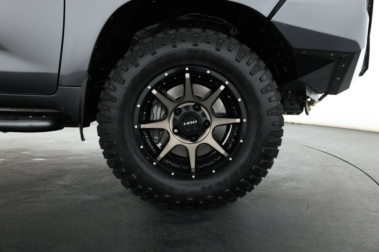 Toyota Landcruiser image 3
