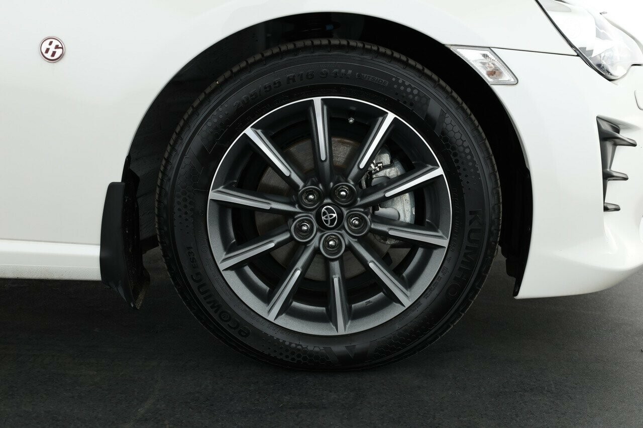 Toyota 86 image 3