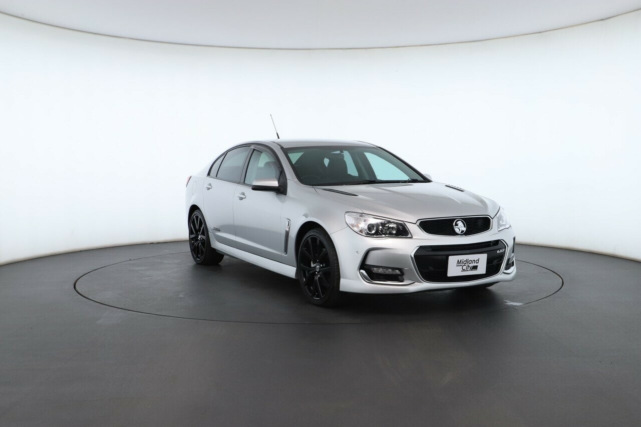 Holden Commodore image 4