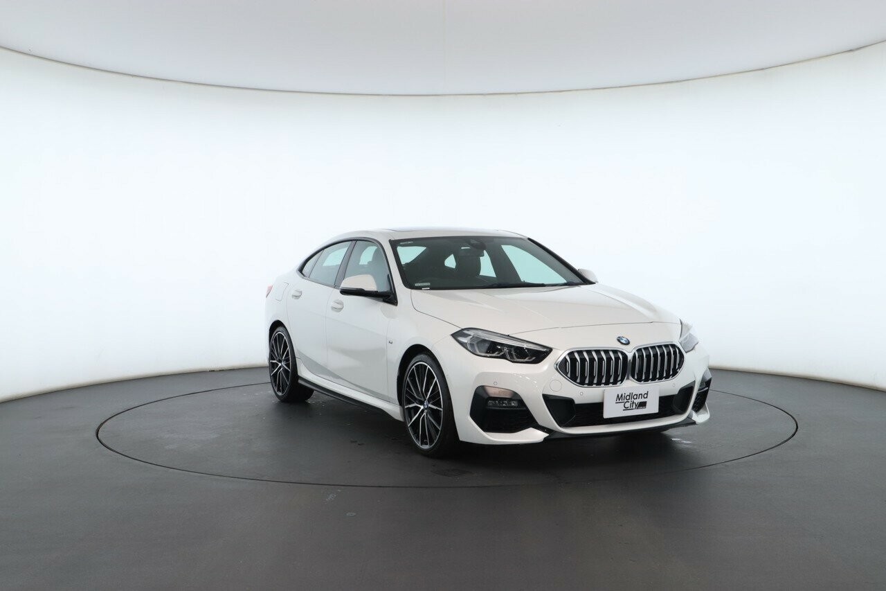 BMW 2 Series image 4