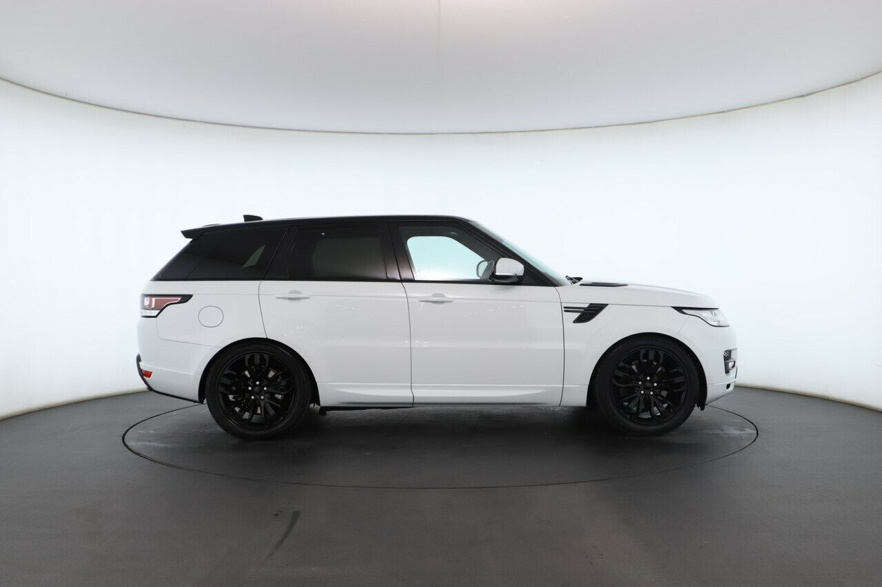 Land Rover Range Rover Sport image 2