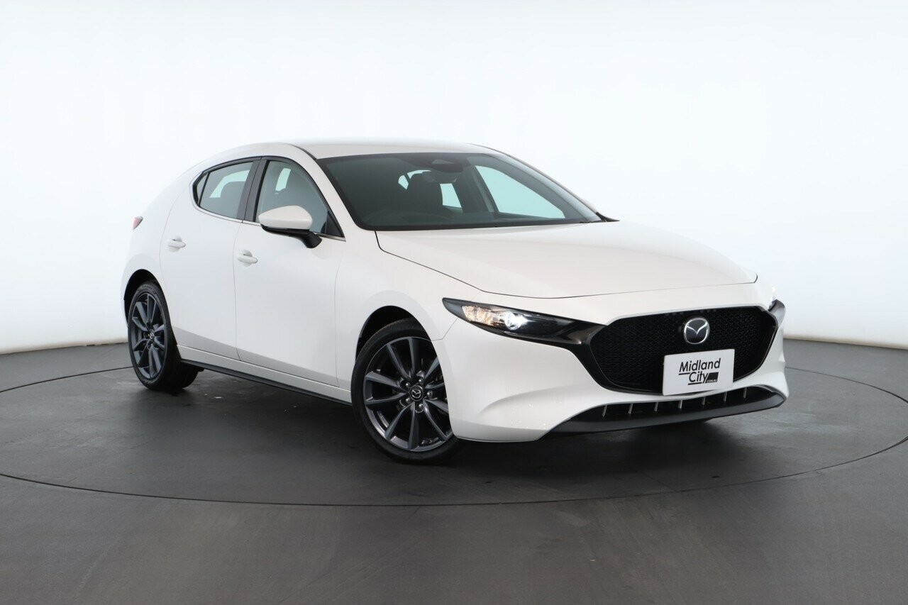 Mazda 3 image 1