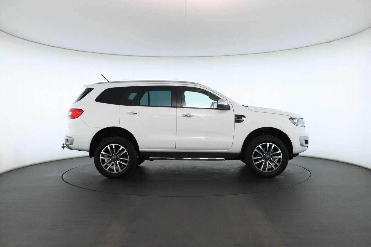 Ford Everest image 2