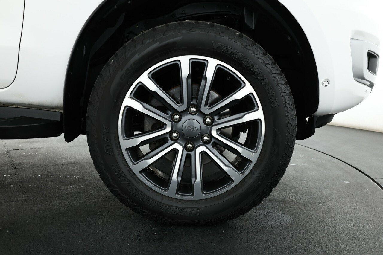 Ford Everest image 3