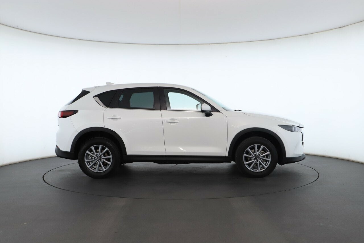 Mazda Cx-5 image 2