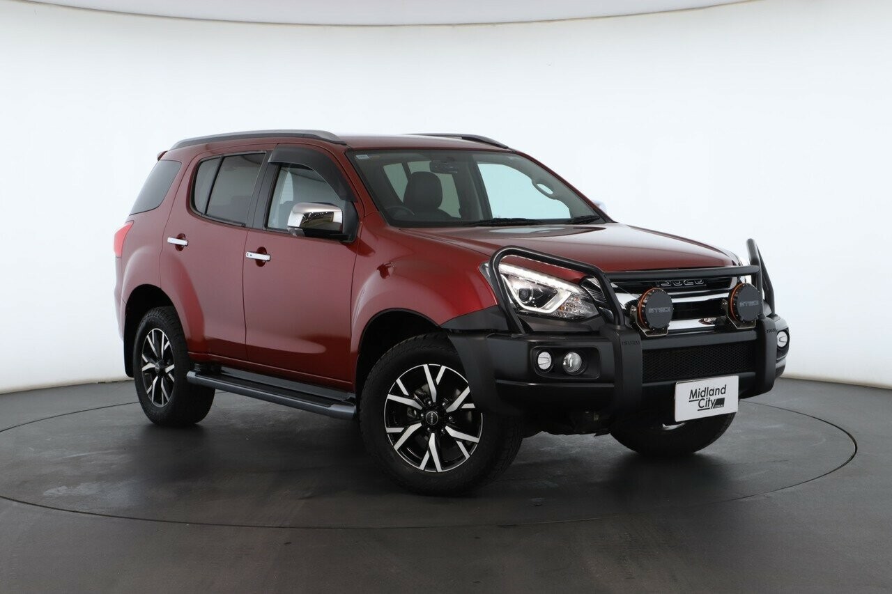 Isuzu Mu-x image 1