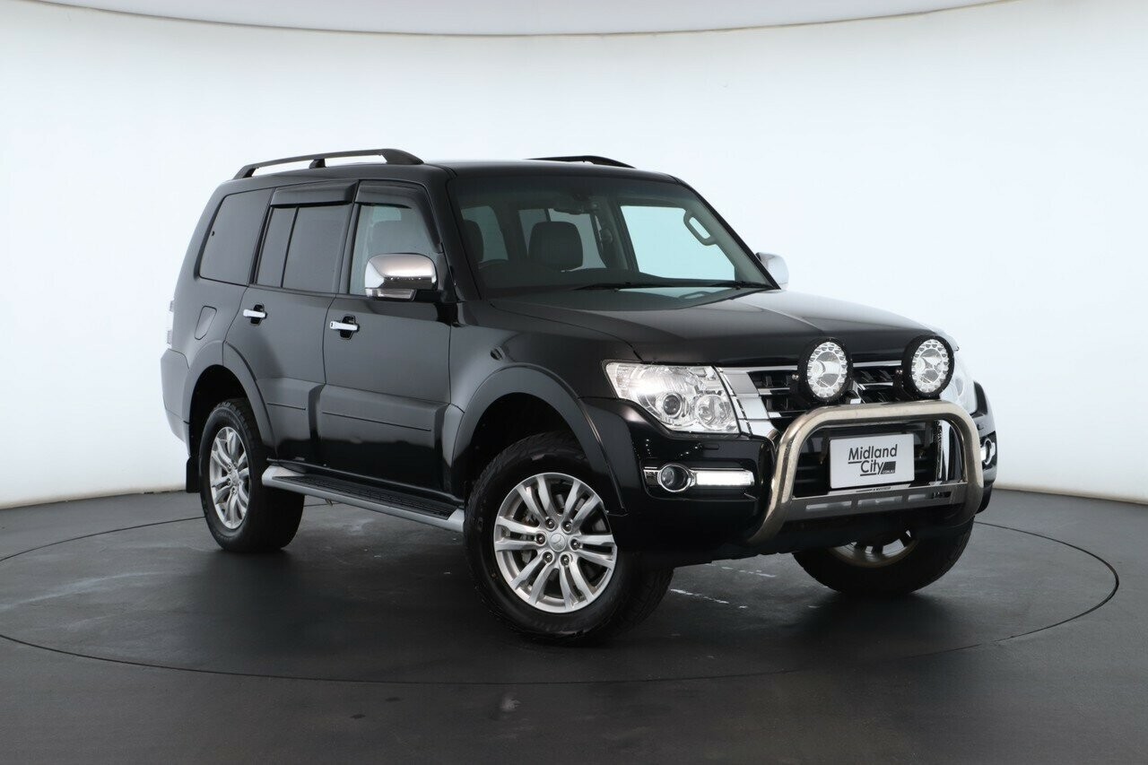 Mitsubishi Pajero image 1