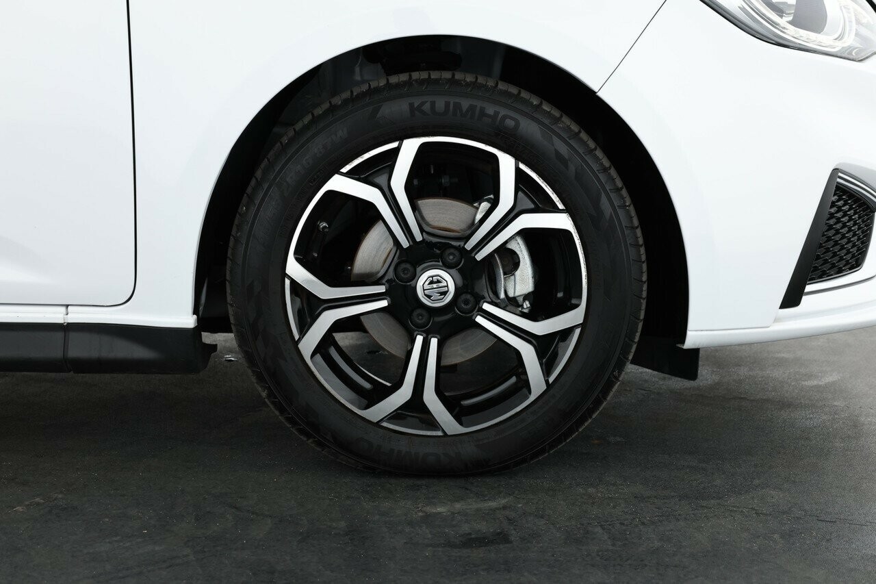 MG Mg3 image 3