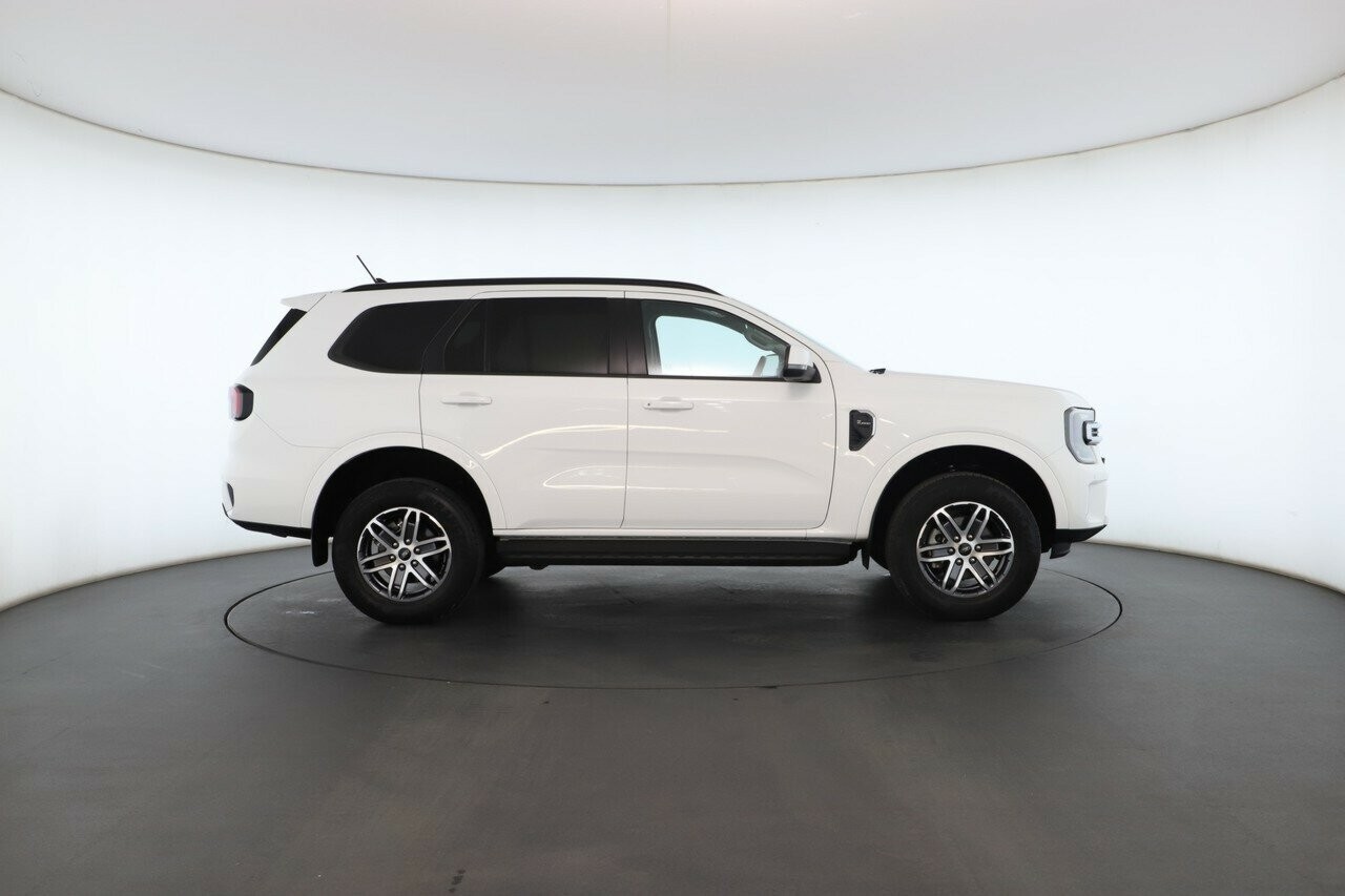 Ford Everest image 2