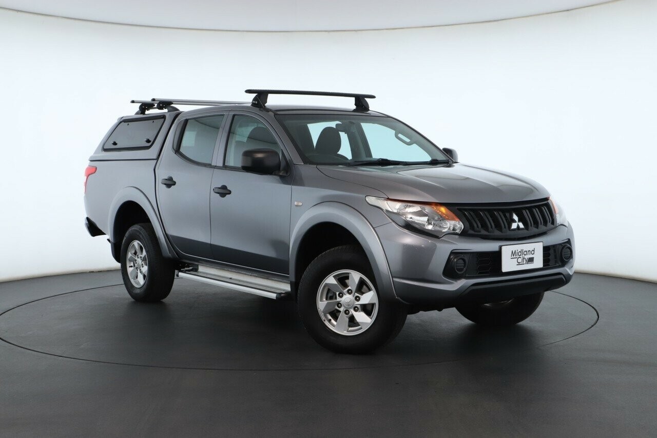 Mitsubishi Triton image 1