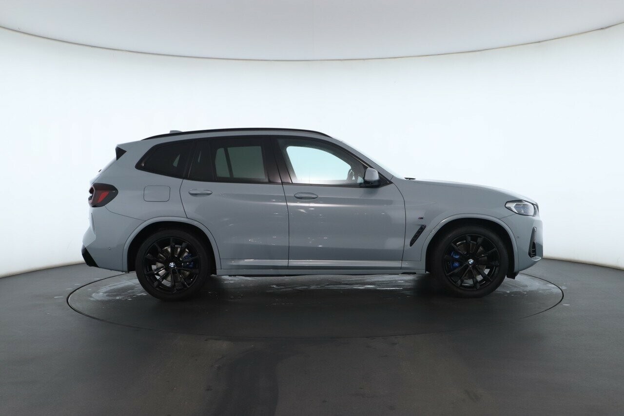 BMW X3 image 2