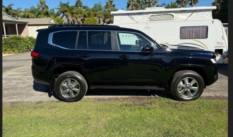 Toyota Landcruiser image 1