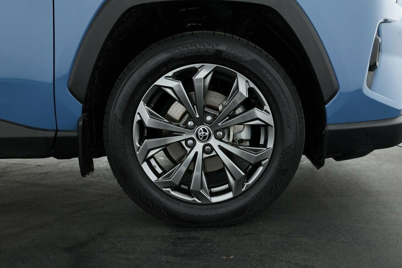 Toyota Rav4 image 3
