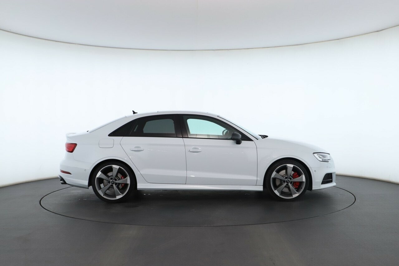 Audi S3 image 2