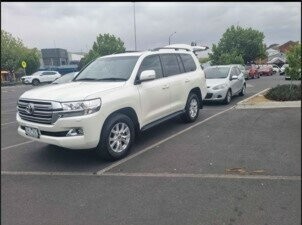 Toyota Landcruiser image 1