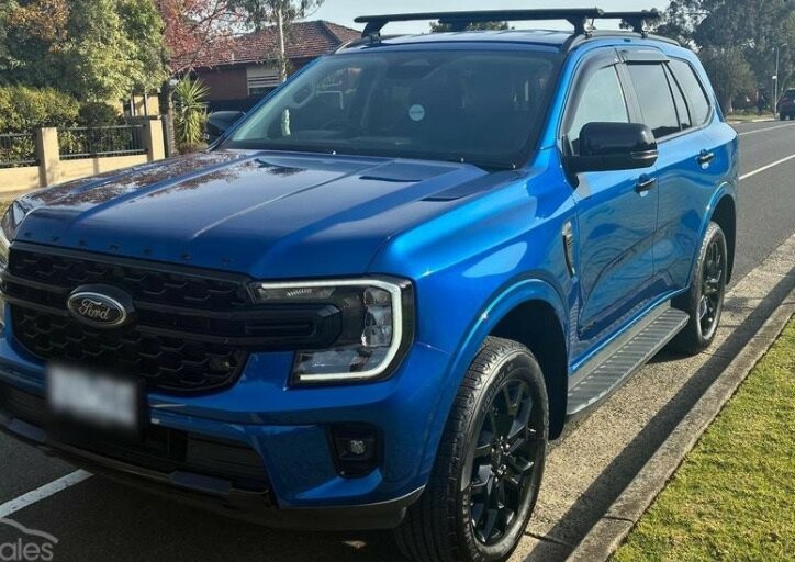 Ford Everest image 1