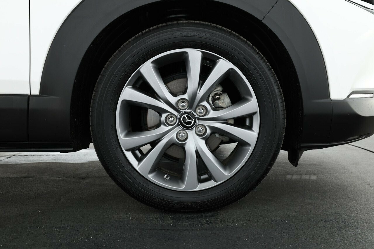 Mazda Cx-30 image 3