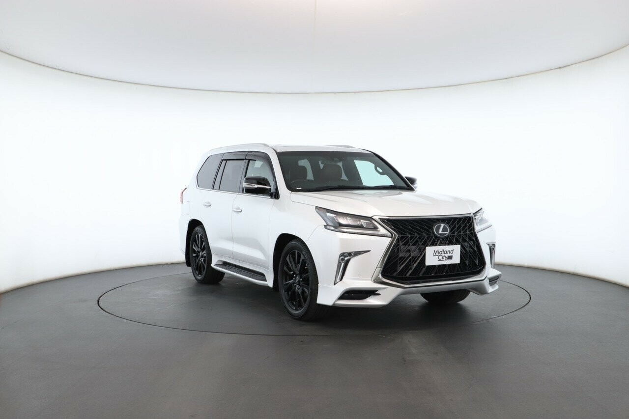 Lexus Lx image 4