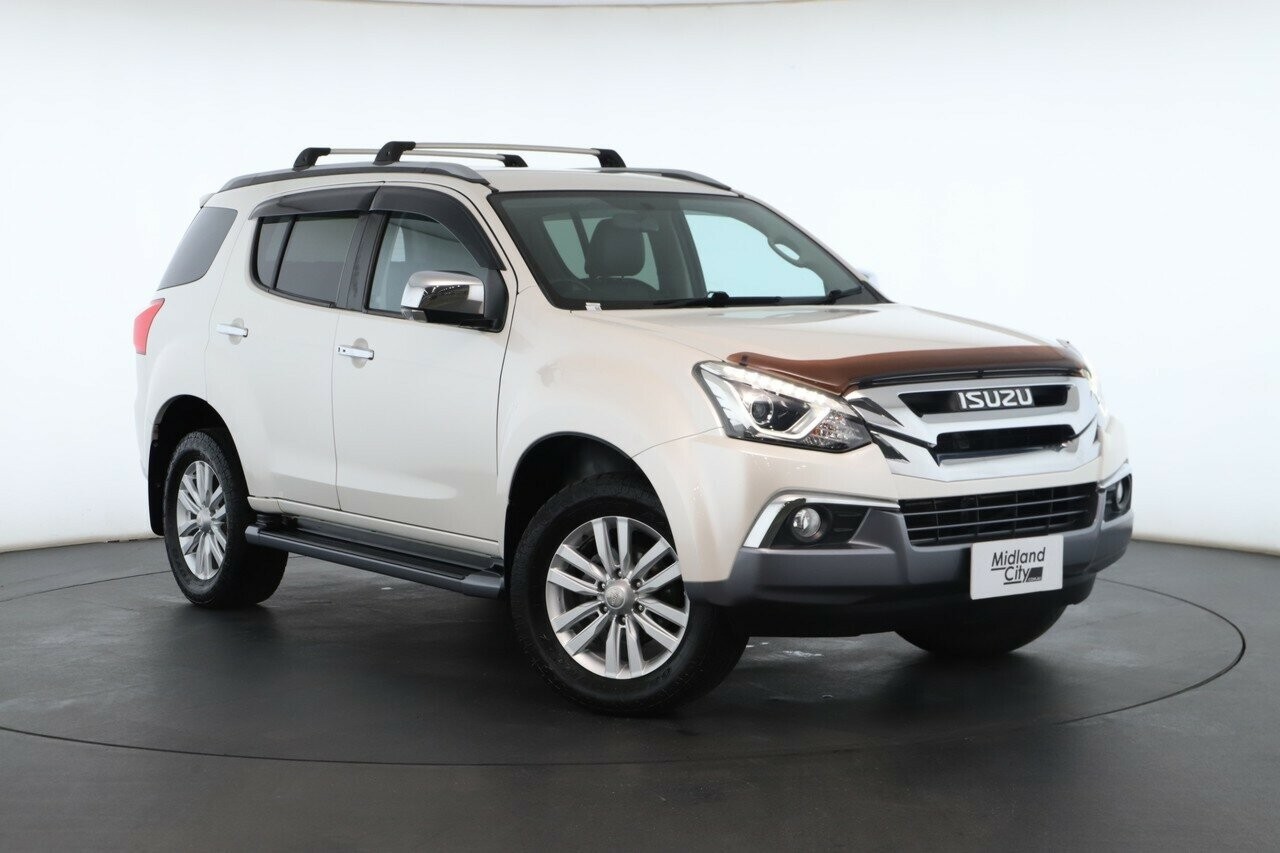 Isuzu Mu-x image 1