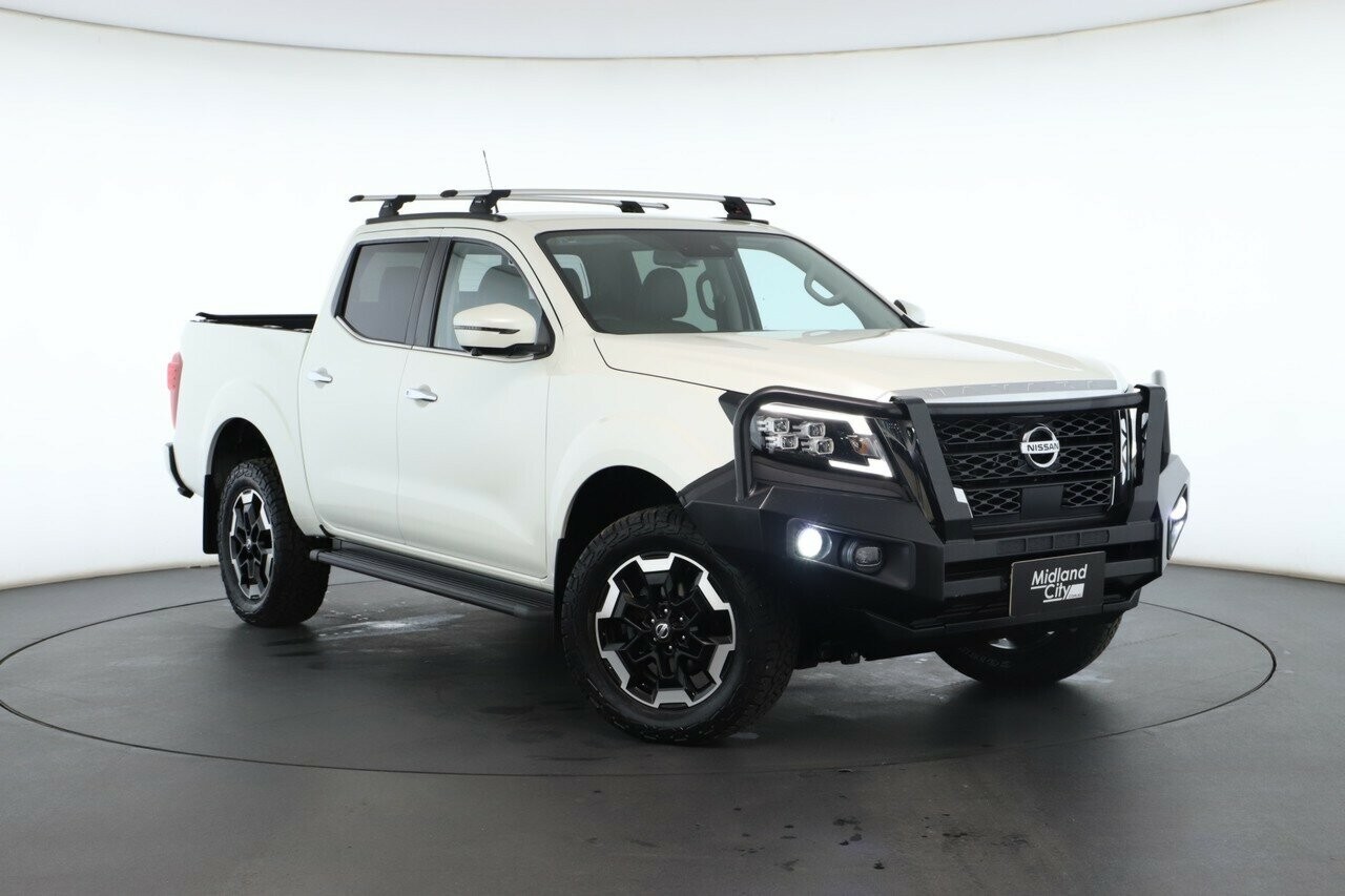 Nissan Navara image 1